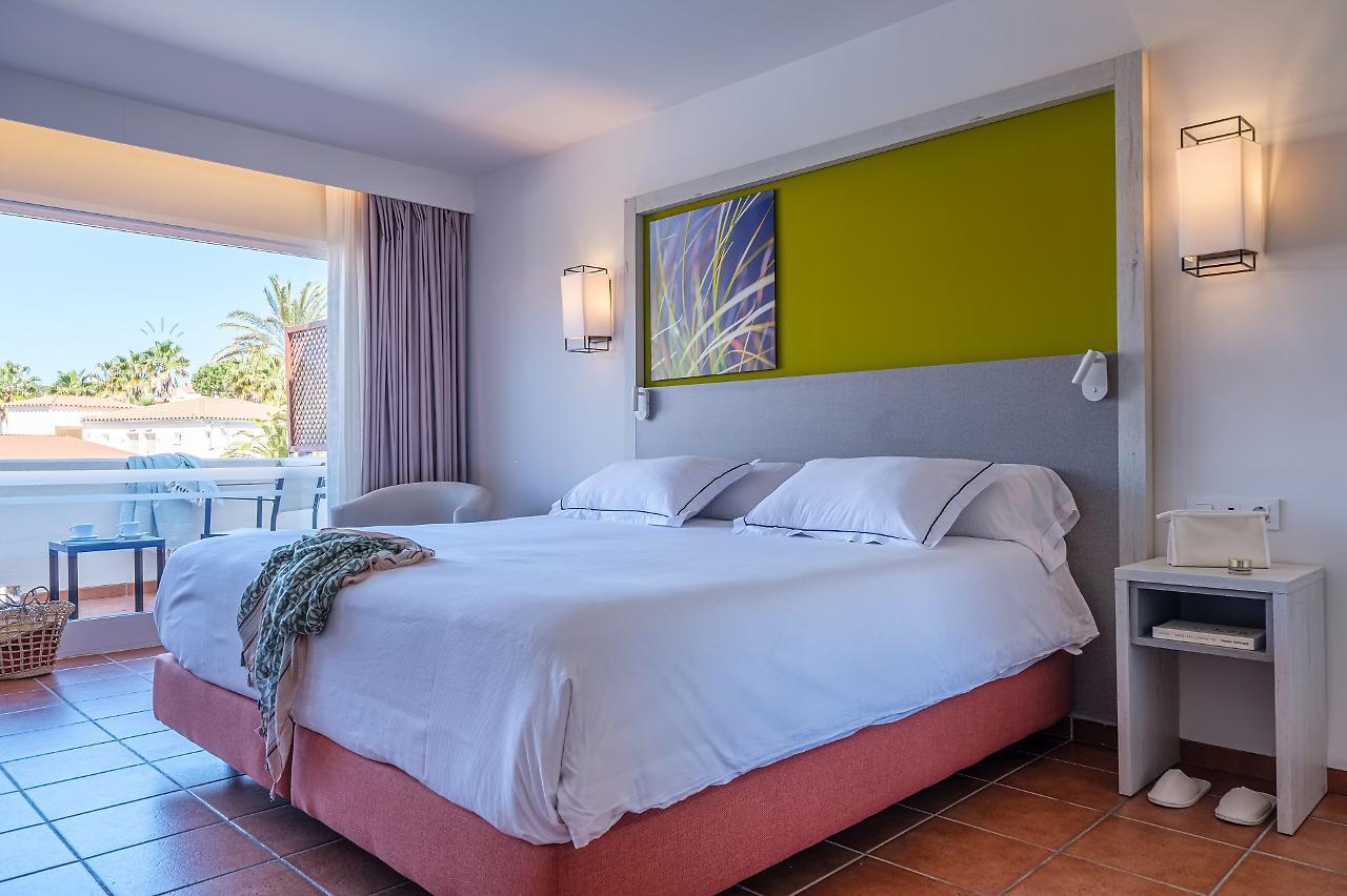 Oassium Hotel At Estival Park La Pineda Dış mekan fotoğraf