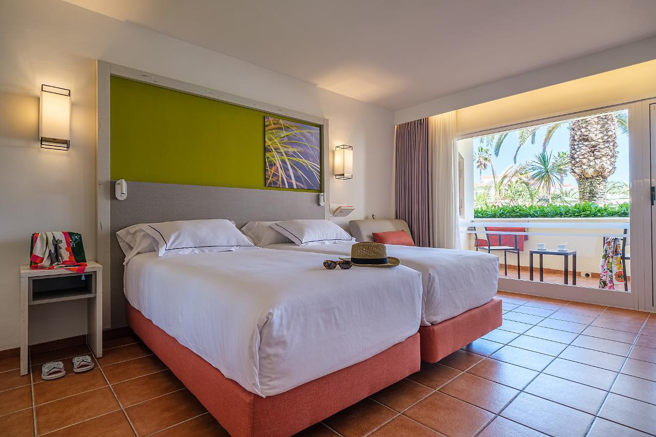 Oassium Hotel At Estival Park La Pineda Dış mekan fotoğraf